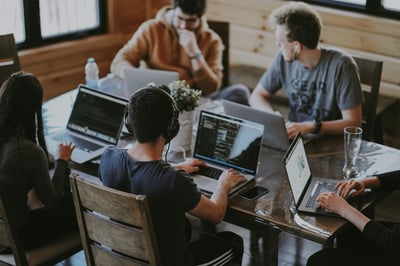 So bauen wir HubSpot-Themes, die Design und Editierbarkeit vereinen