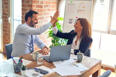 HubSpot Elite Partner vs. Standard-Agentur: Was Sie erwarten dürfen